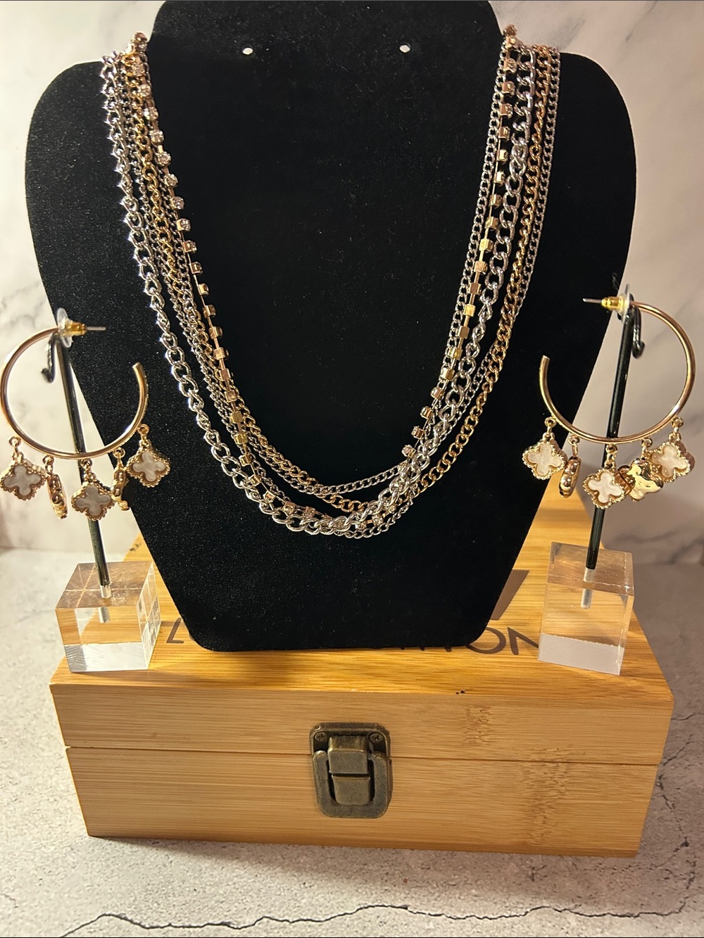 Source Unknown Two-Tone Layered Chain Necklace with Gold Hoop Earrings